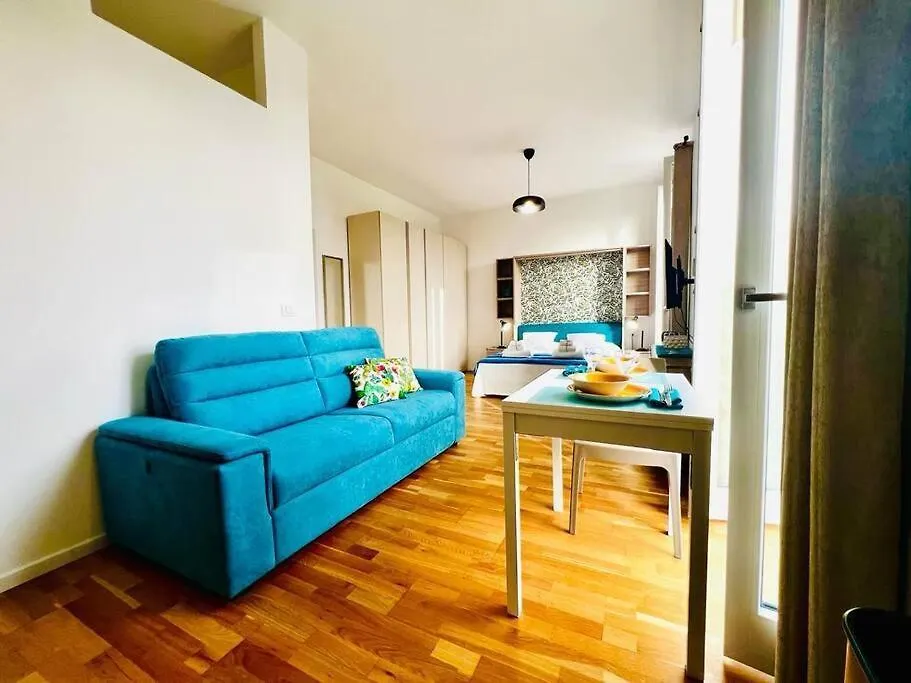 Casa vacanze Foro Siracusano 22, Luminoso E Confortevole Loft Syracuse